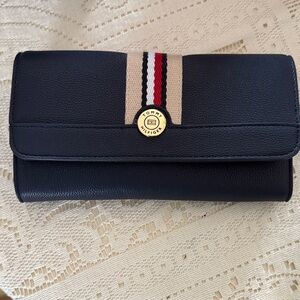 Tommy Hilfiger Navy and Red Stripe Wallet. New Never Used!